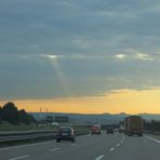 Morgenlicht auf der Autobahn