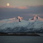 Morgenlicht über den Lofoten