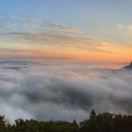 Morgennebel am Lilienstein (2)