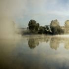 Morgennebel am See