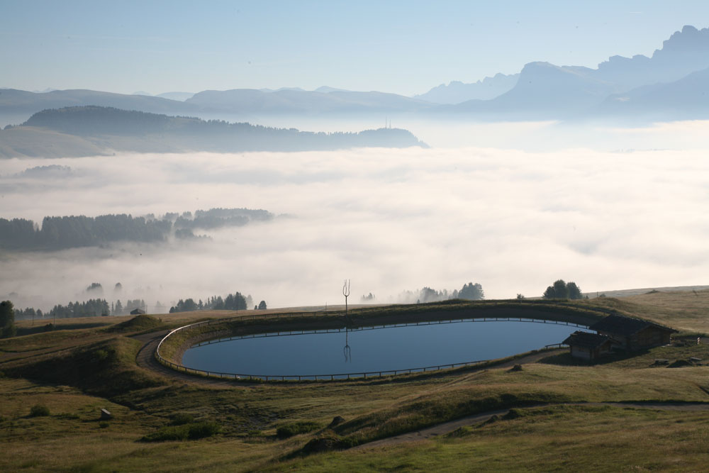 Morgennebel auf der Seiser Alm