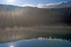 Morgennebel bei Sonnenaufgang