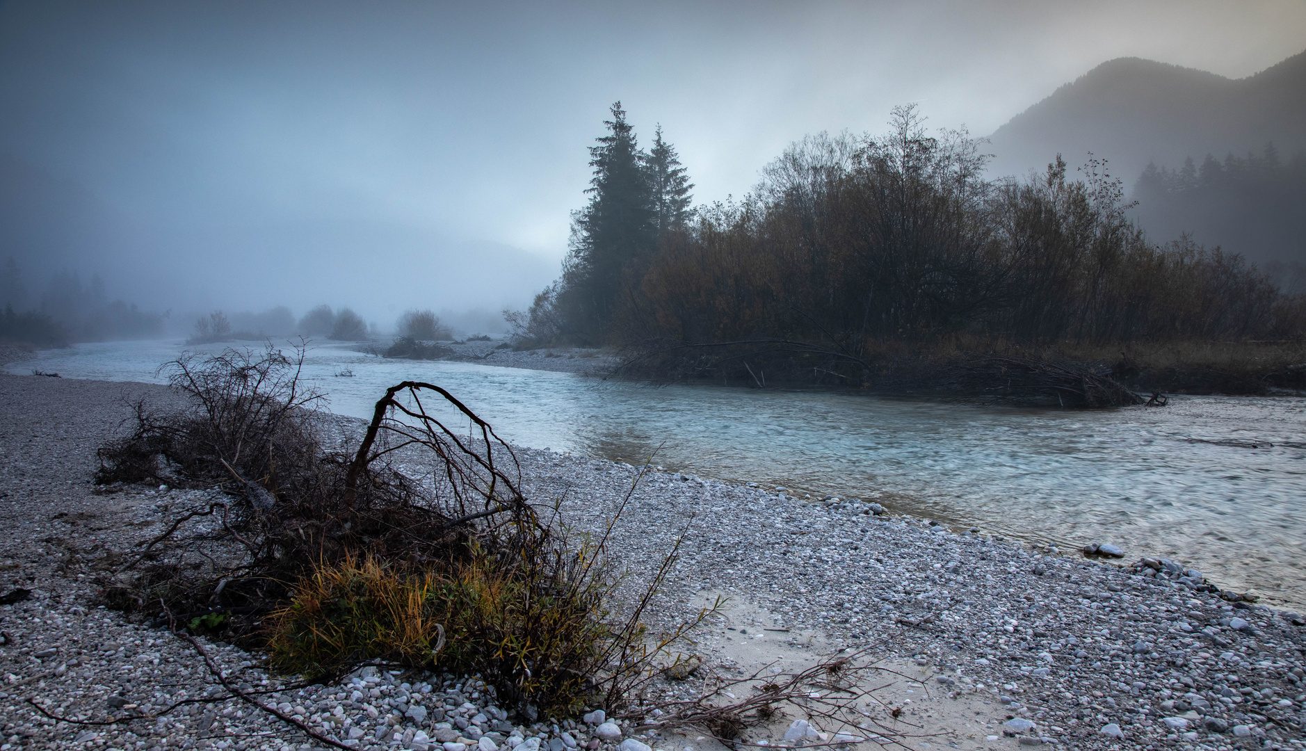 Morgennebel im Isartal