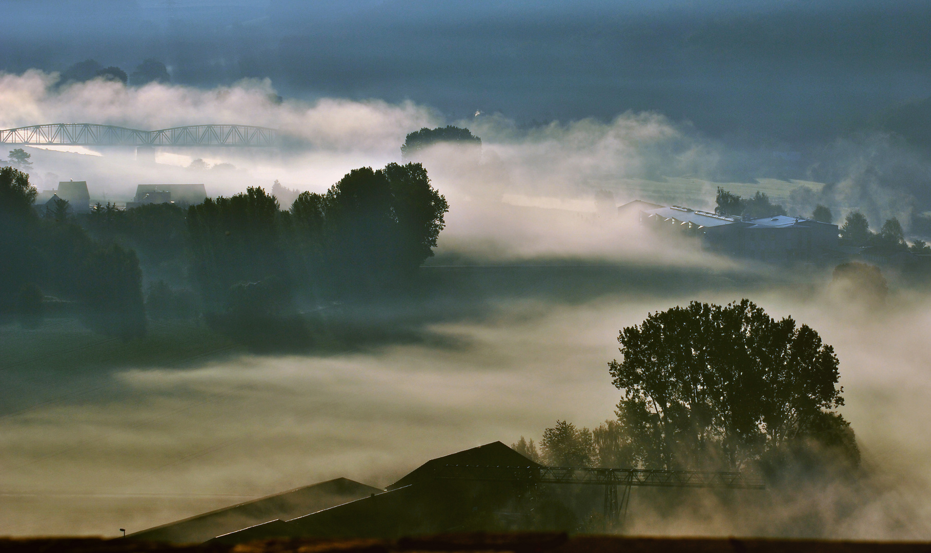 Morgennebel im Wesertal