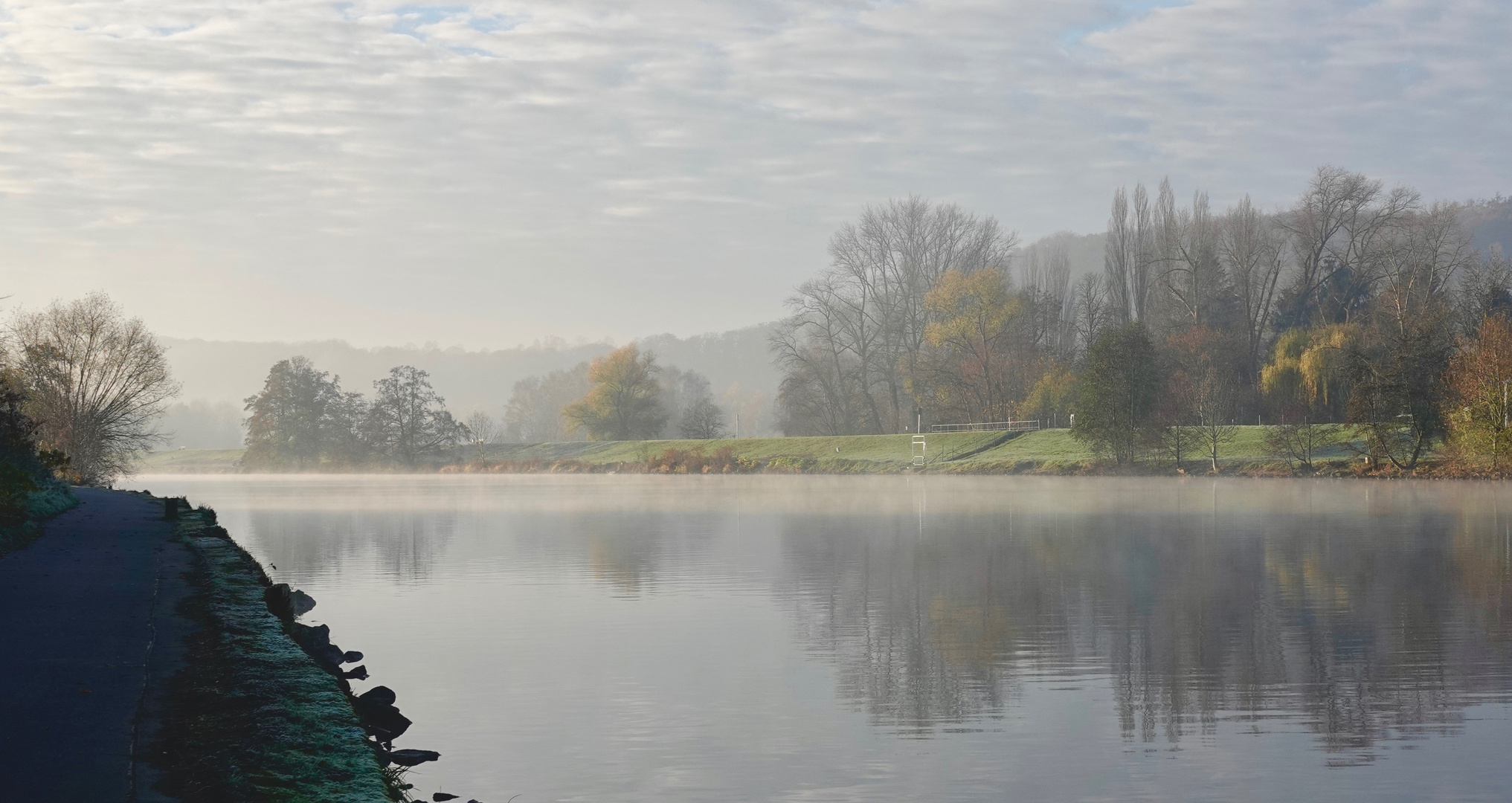 Morgennebel in den Ruhrauen