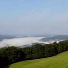 Morgennebel über dem Lennetal