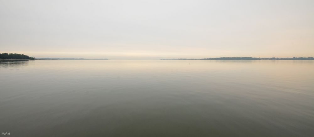 Morgennebel über dem Sund