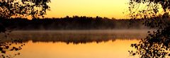 Morgennebel über dem Tonsee