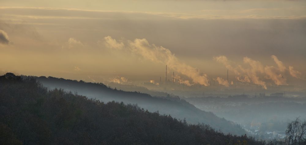 Morgennebel über der Stadt