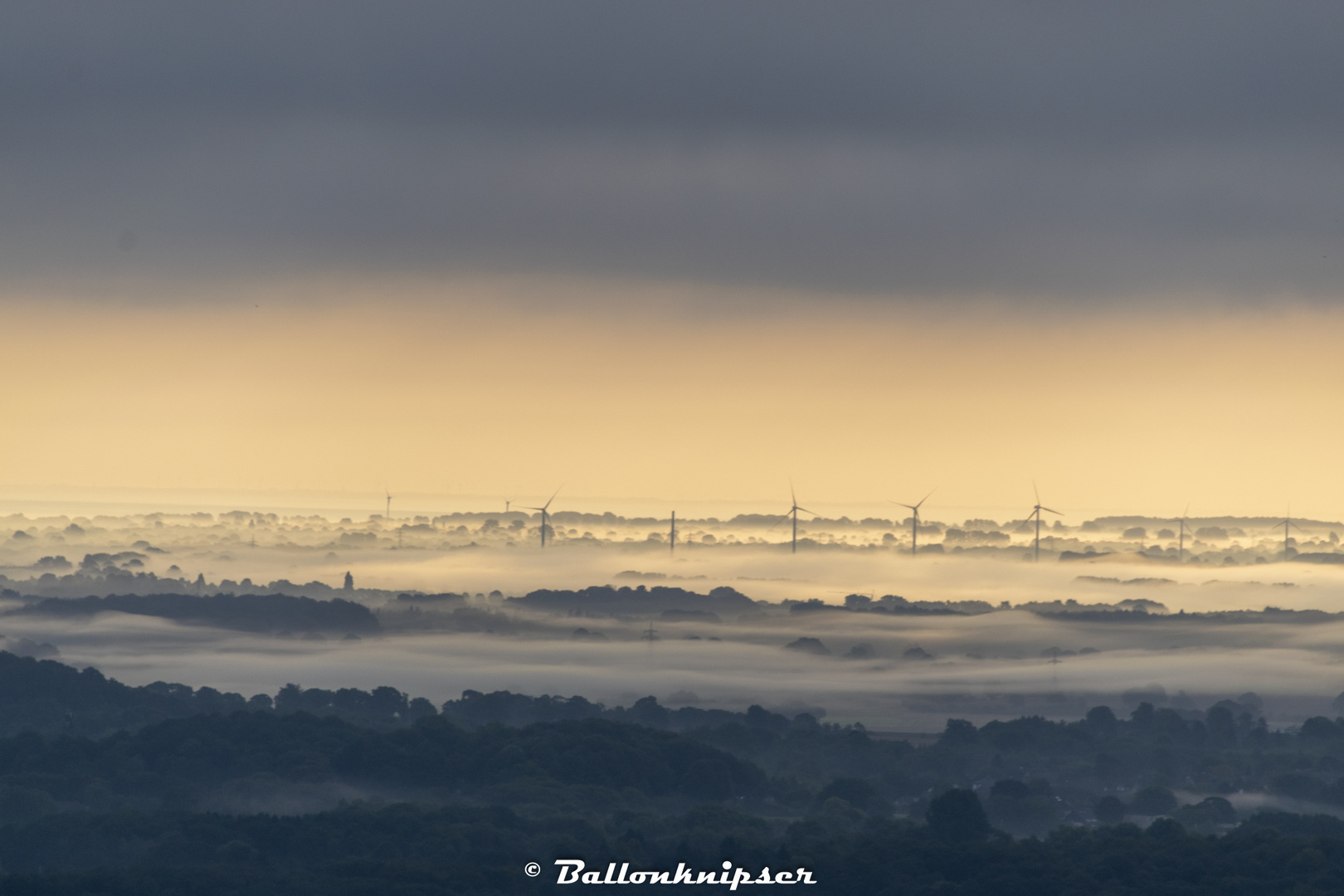 Morgennebel über Kiel