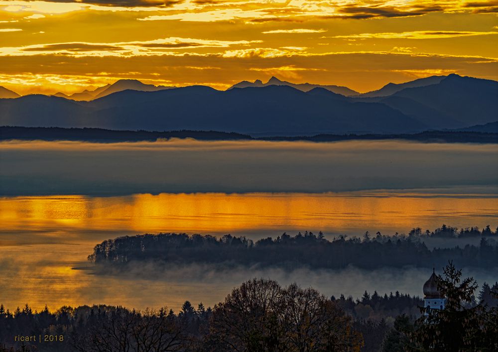 Morgennebel überm Starnberger See