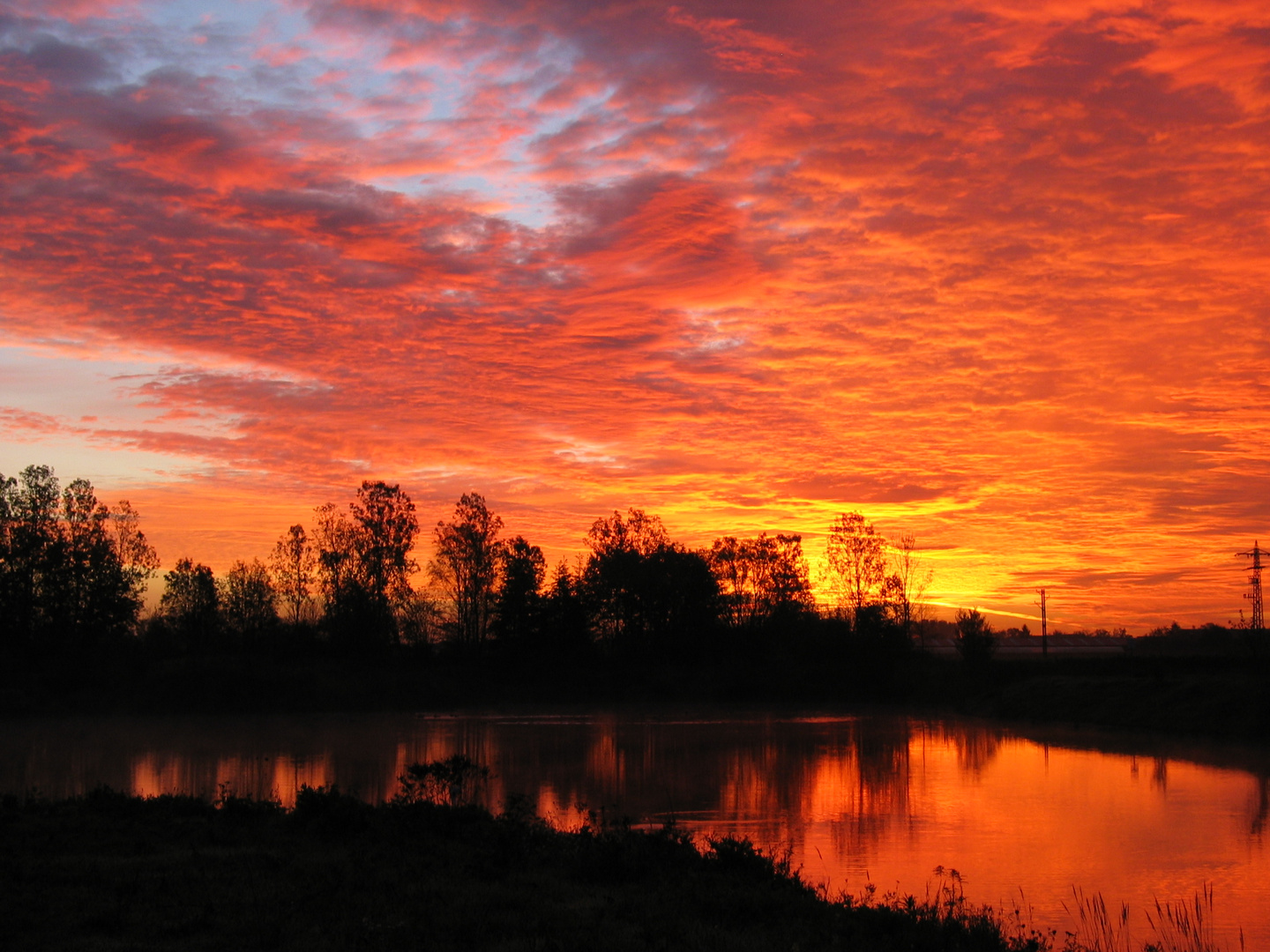 Morgenröte am See