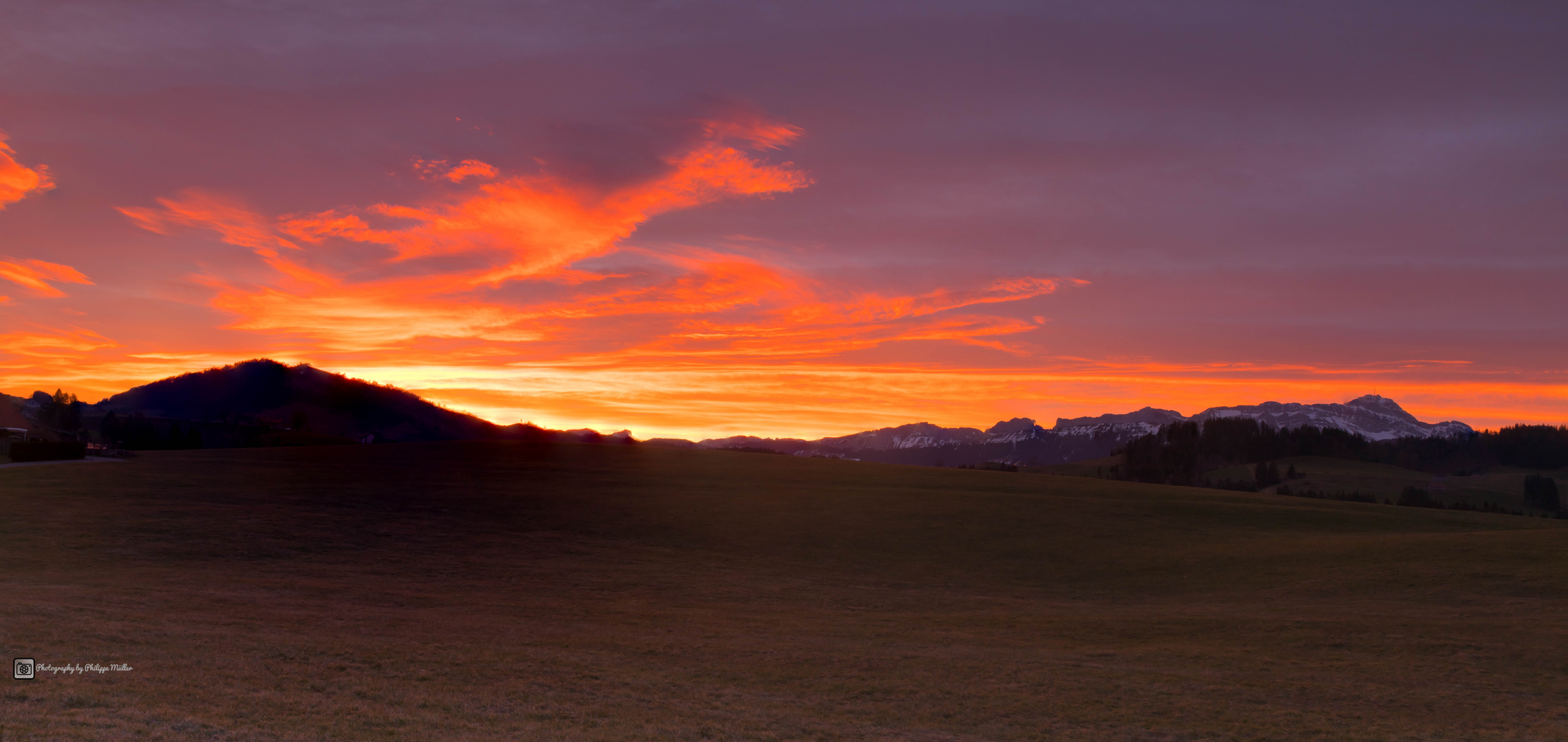 Morgenröte über dem Säntis