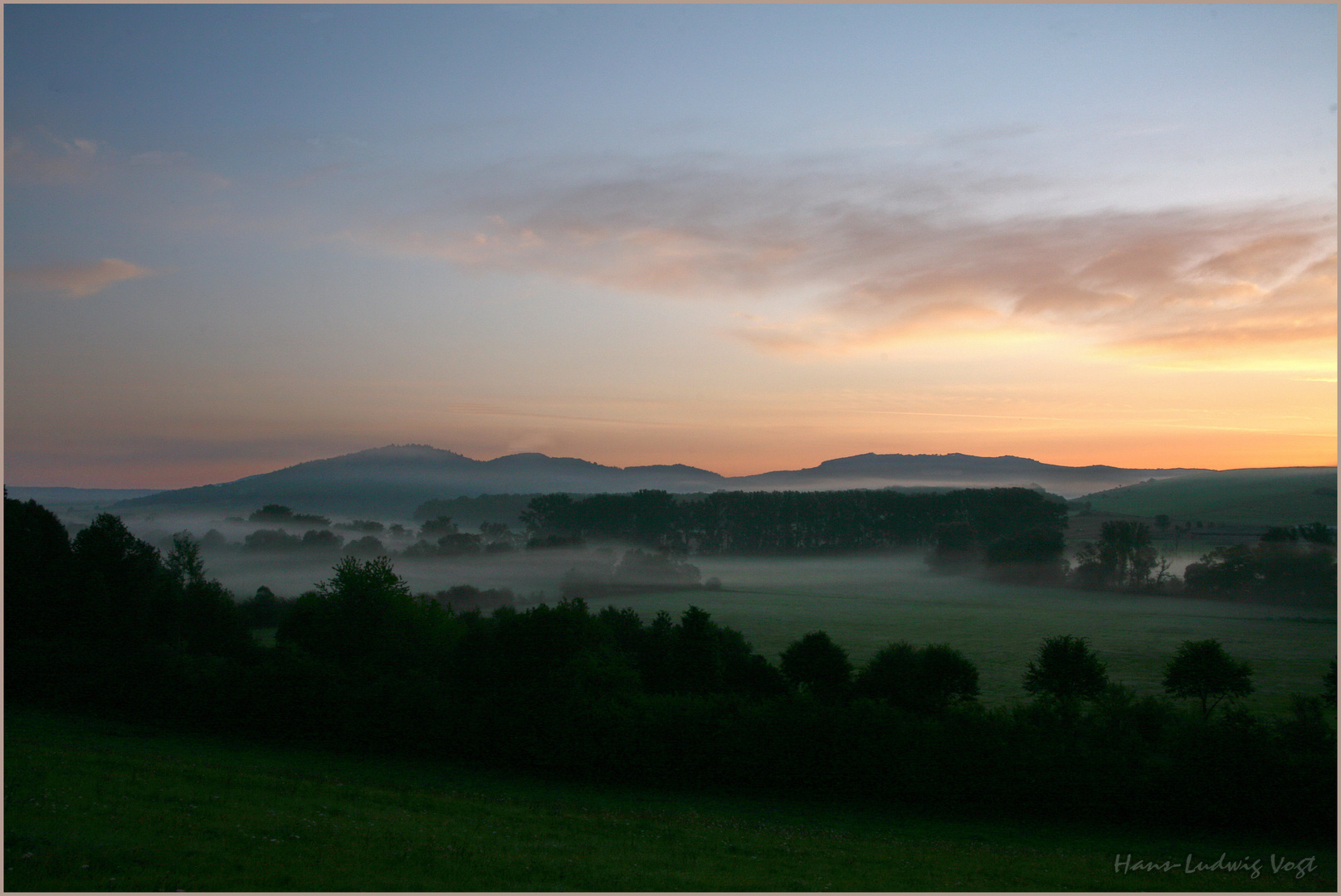 Morgenröte über dem Ulstertal