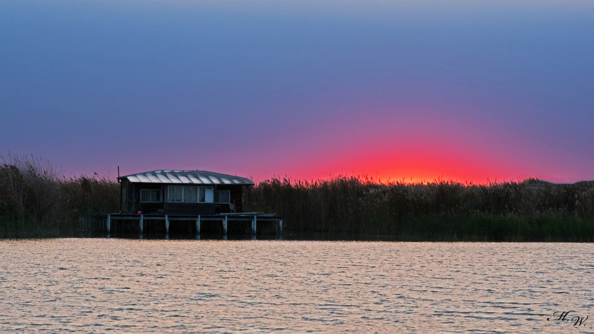 Morgenrot am Neusiedlersee