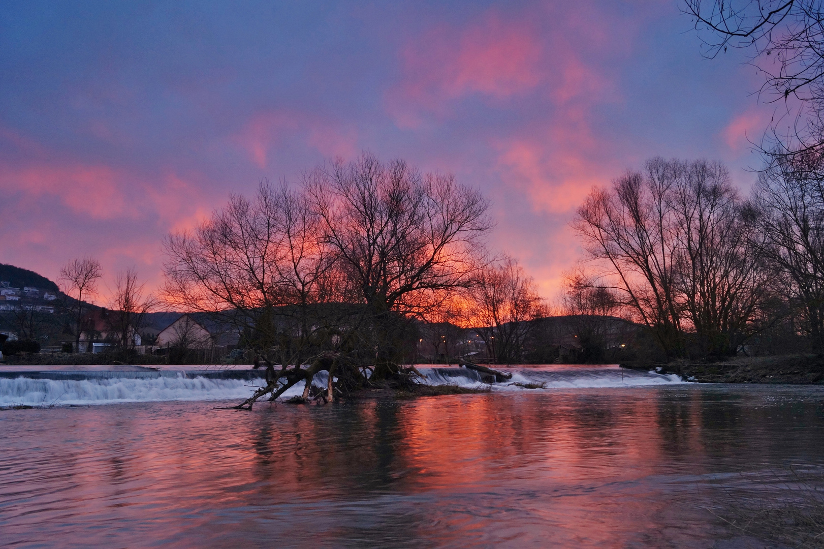 Morgenrot an der Tauber.