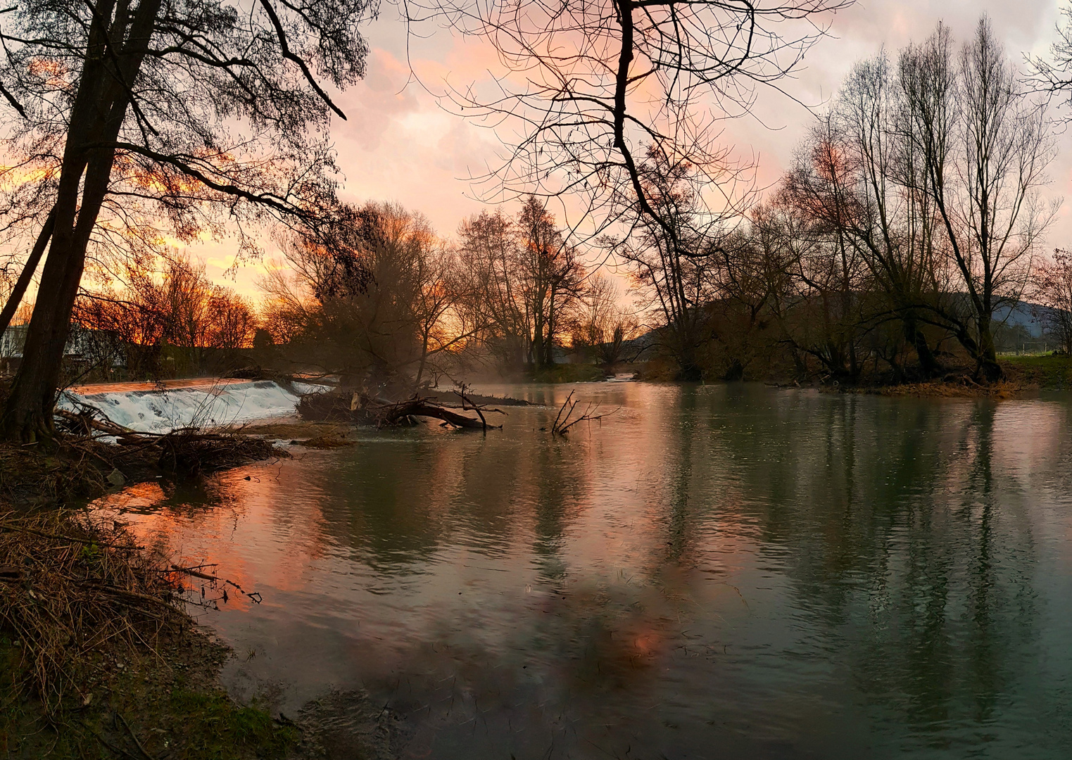 Morgenrot an der Tauber.