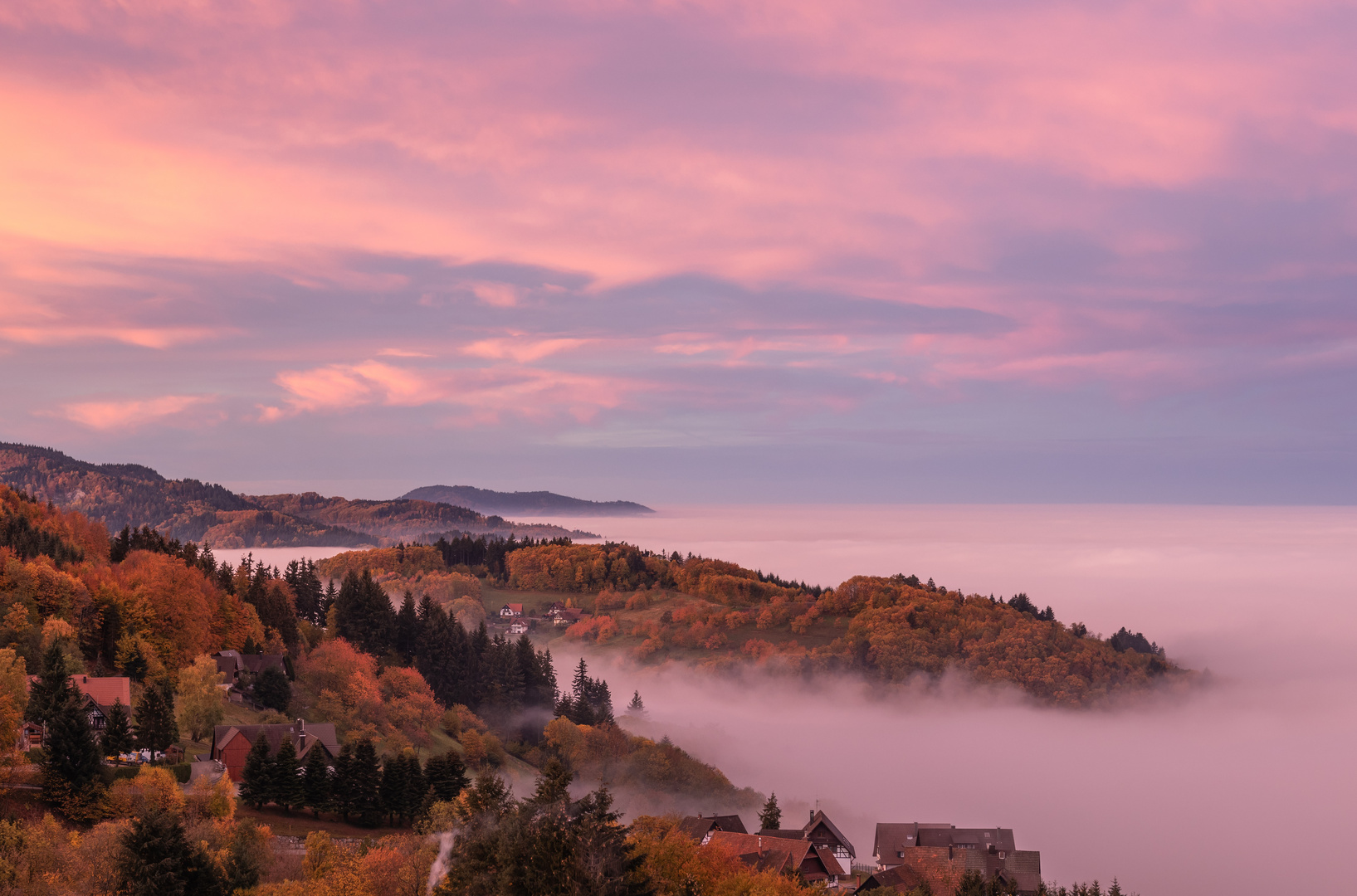 Morgenrot bei Nebel 