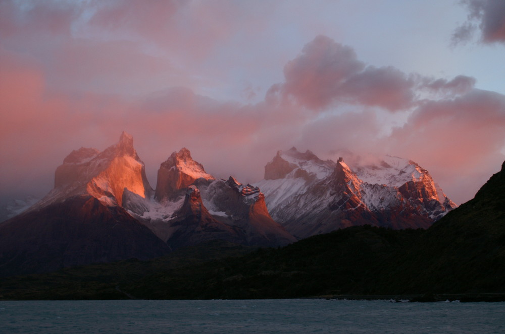 Morgenrot im NP Torres del Paine/Chile