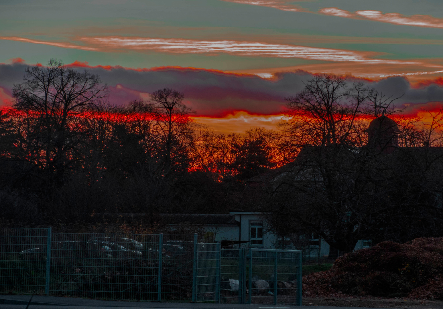 Morgenrot über Basel