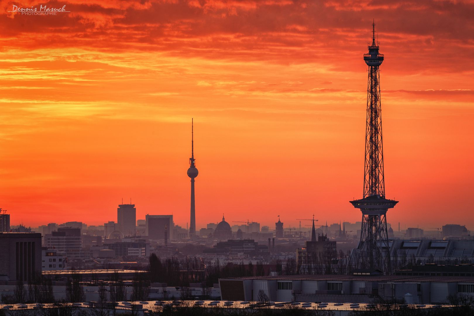 Morgenrot über Berlin