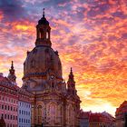 Morgenrot über der Dresdner Frauenkirche