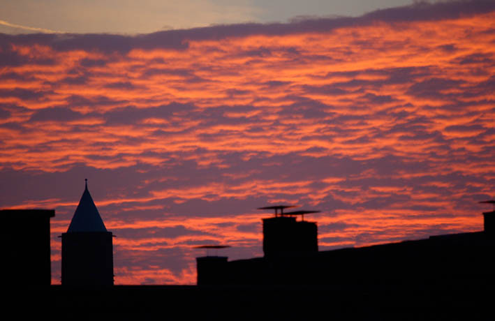 Morgenrot über St. Michael