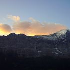 Morgenrote Wolken über dem Eiger