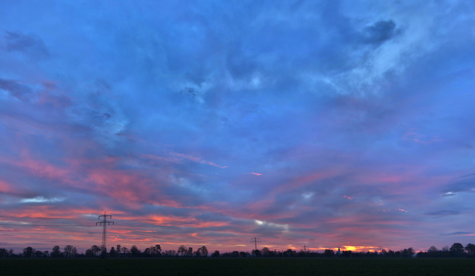 Morgenrot...(über Altmühldorf)