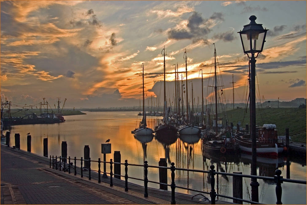 Morgens 05.30 Uhr im Hafen ... (2)