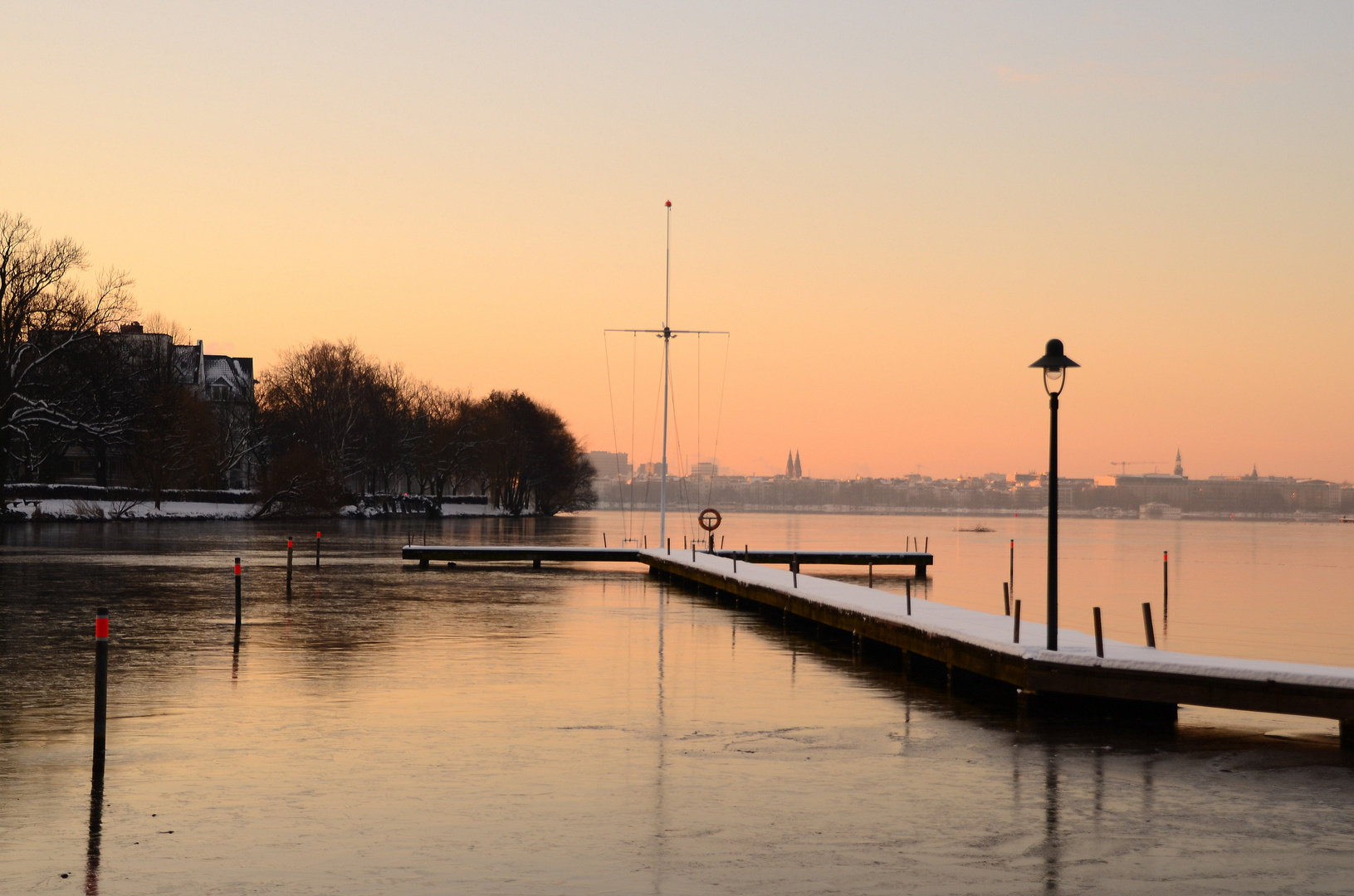 Morgen"s 7 Uhr in Hamburg