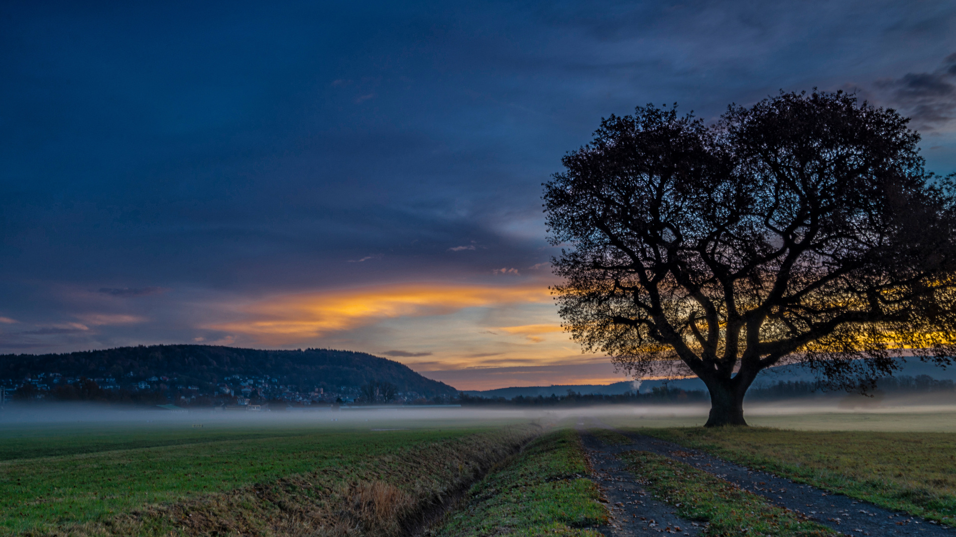 Morgens am Flugplatz in Gelnhausen