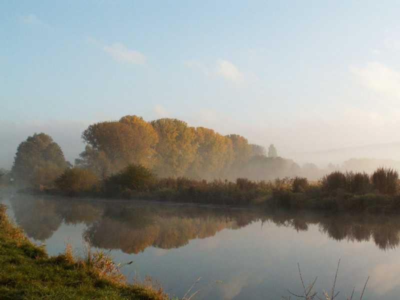 Morgens am Fluss