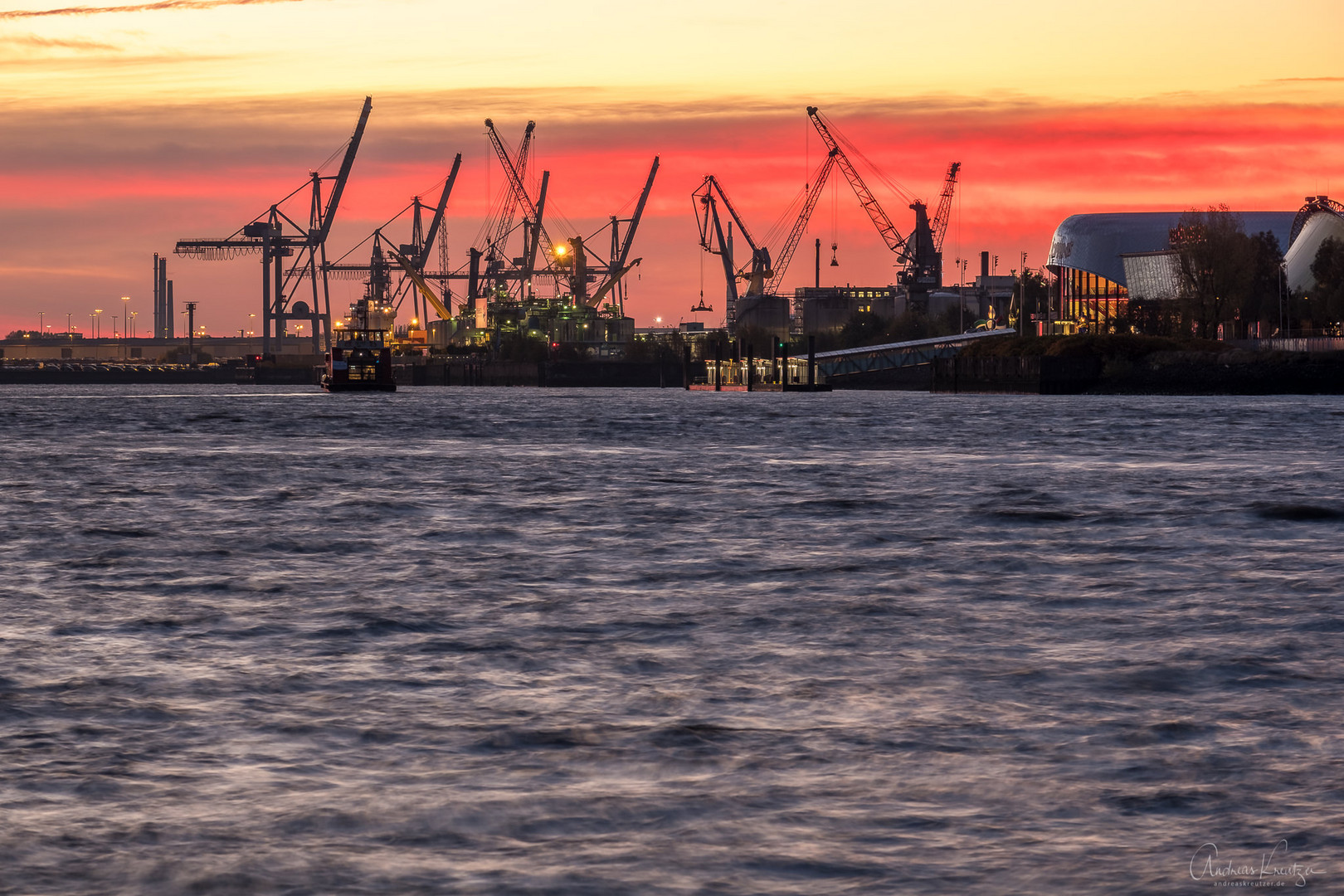 Morgens am Hamburger Hafen