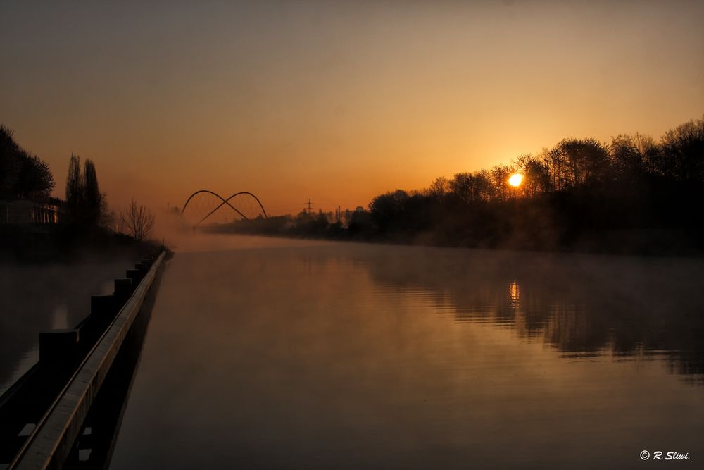 Morgens am Kanal