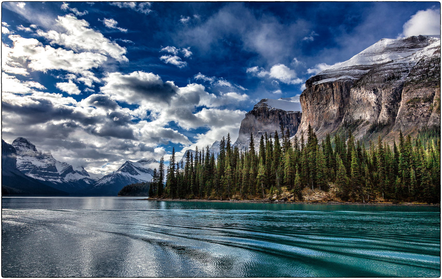 Morgens am Maligne Lake 8