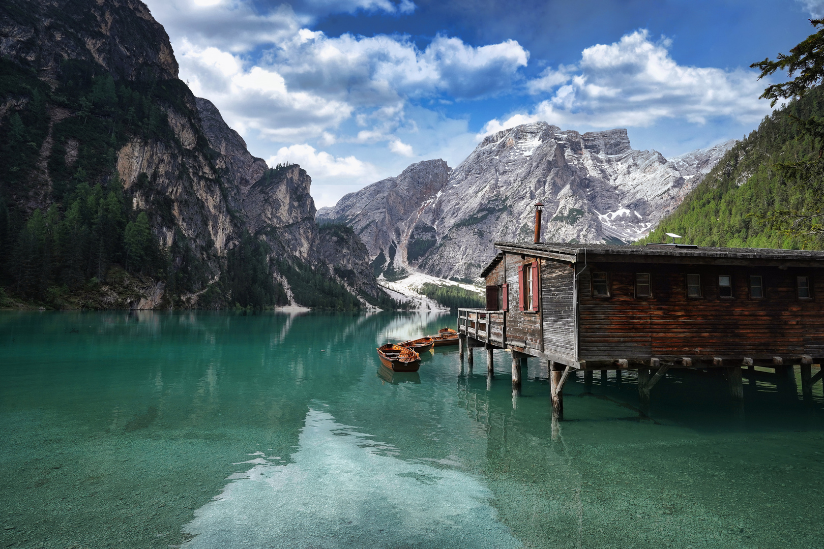 Morgens am Pragser Wildsee