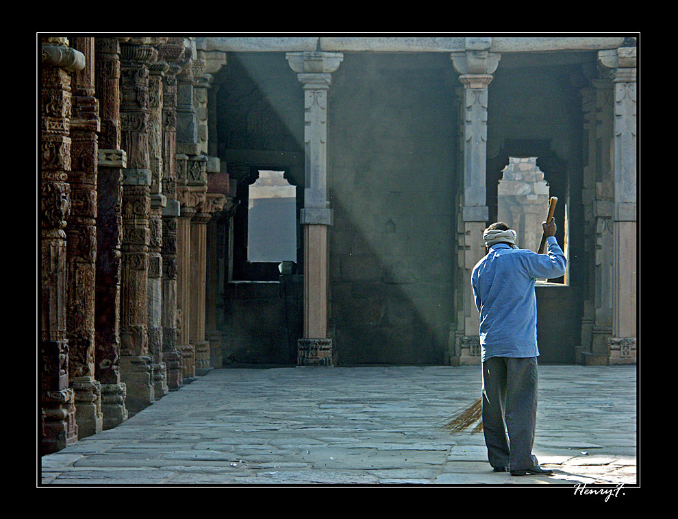 Morgens am Qutab Minar..