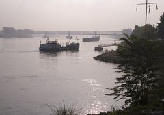 Morgens am Rhein, warten auf die Tour-Teilnehmer...