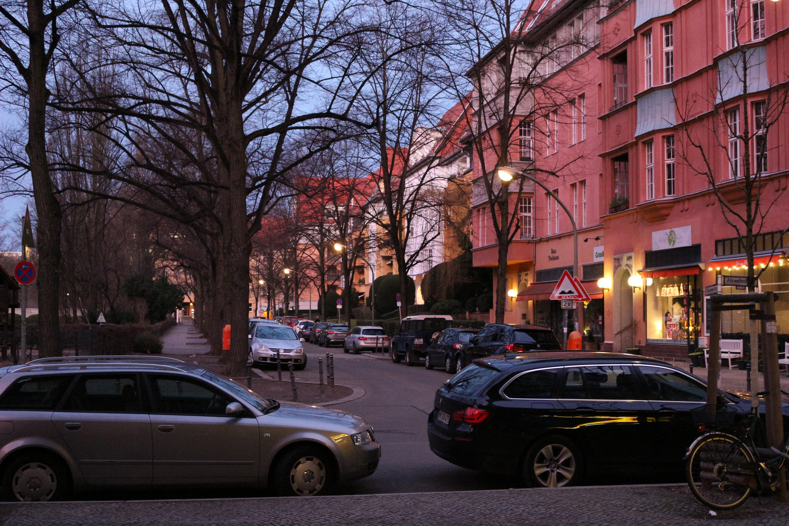 morgens am Rüdesheimer Platz