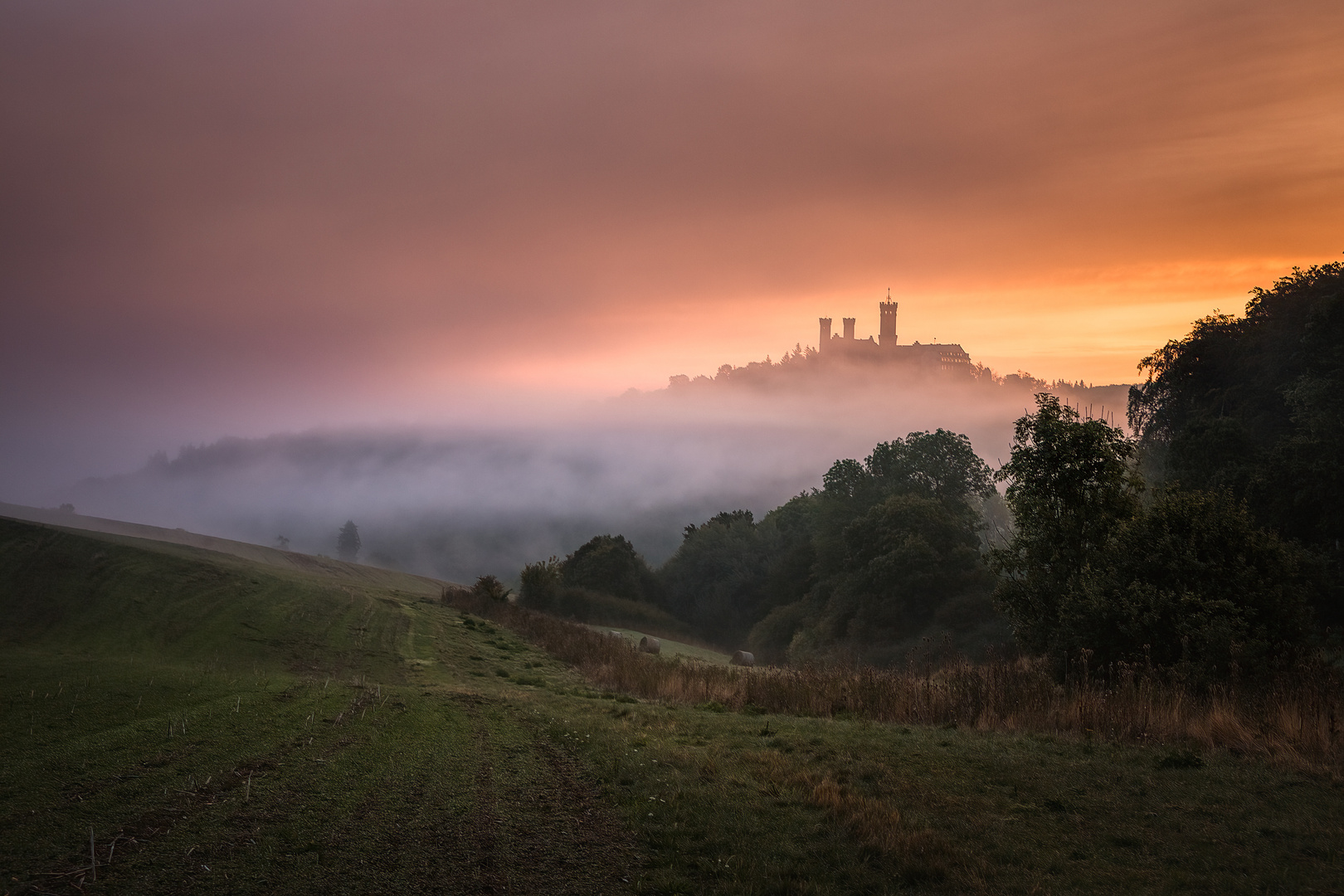 Morgens am Schloss Schaumburg