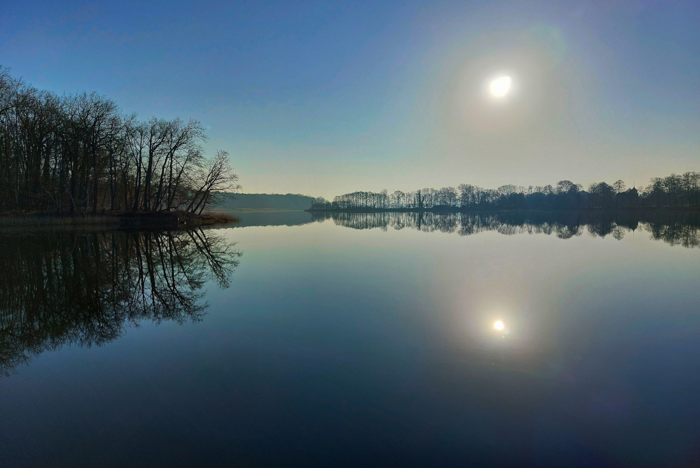 Morgens am See