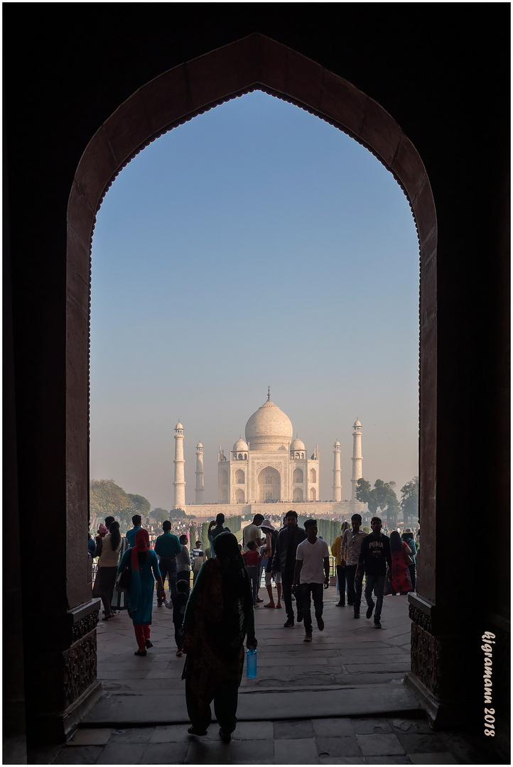 morgens am taj mahal.....