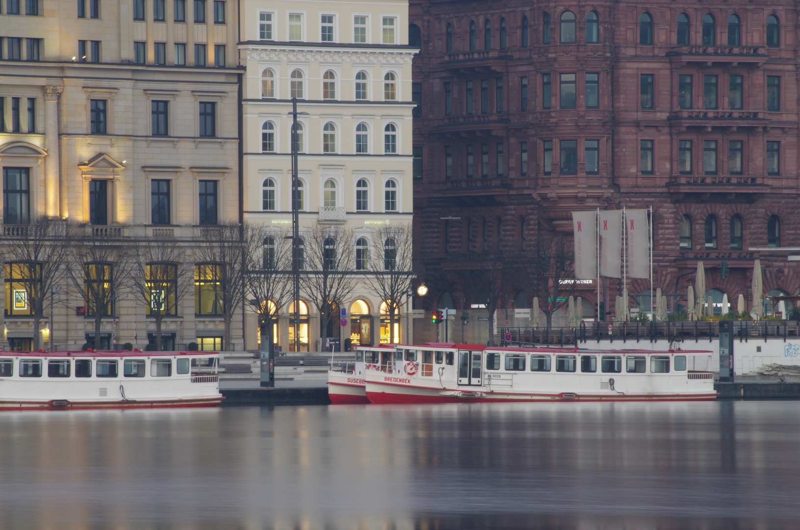 Morgens an der Alster