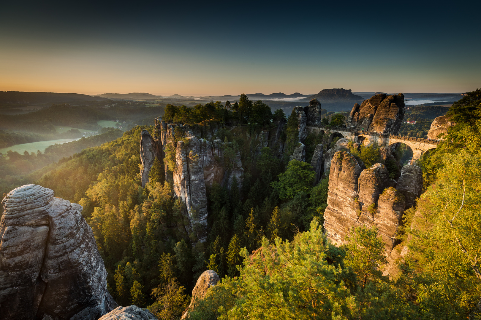 morgens an der Basteibrücke