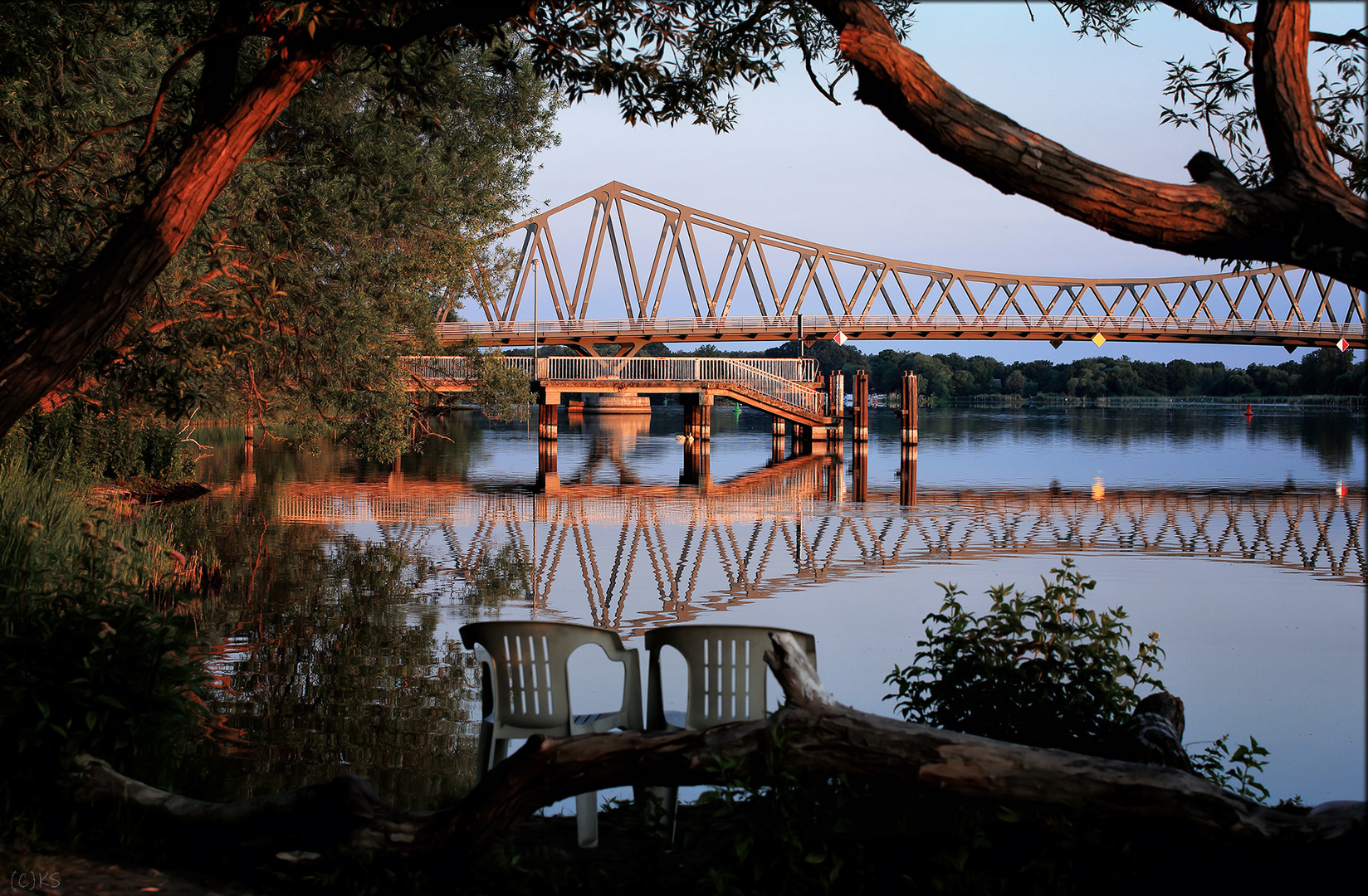 Morgen's an der Brücke 