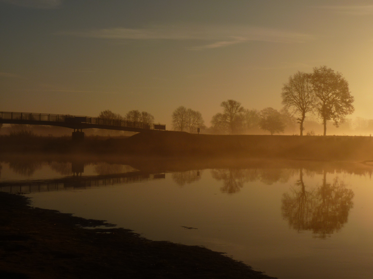 Morgens an der Emsbrücke