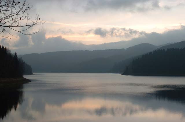 morgens an der Sösetalsperre / Harz