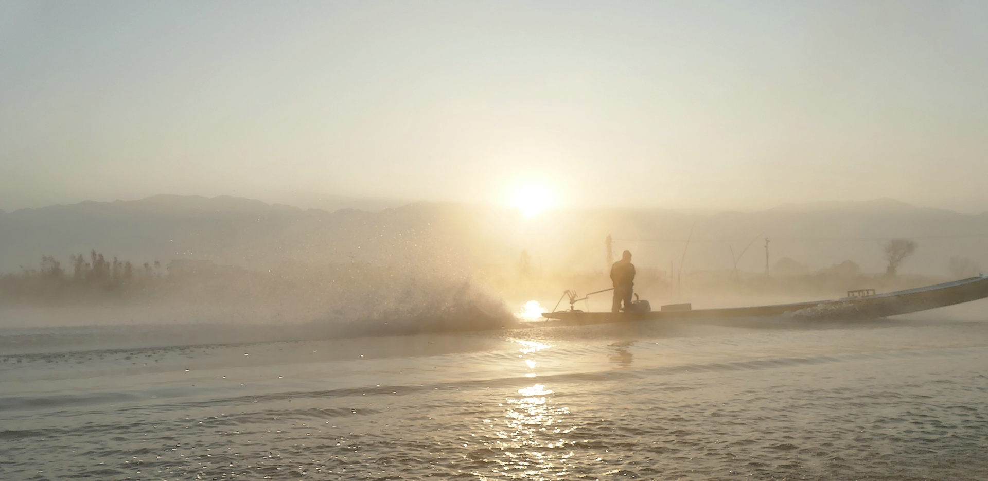 Morgens auf dem Inle