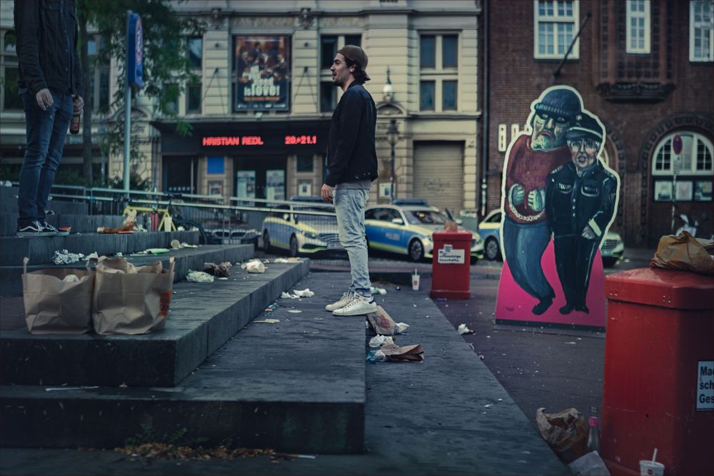 Morgens auf dem Spielbudenplatz*